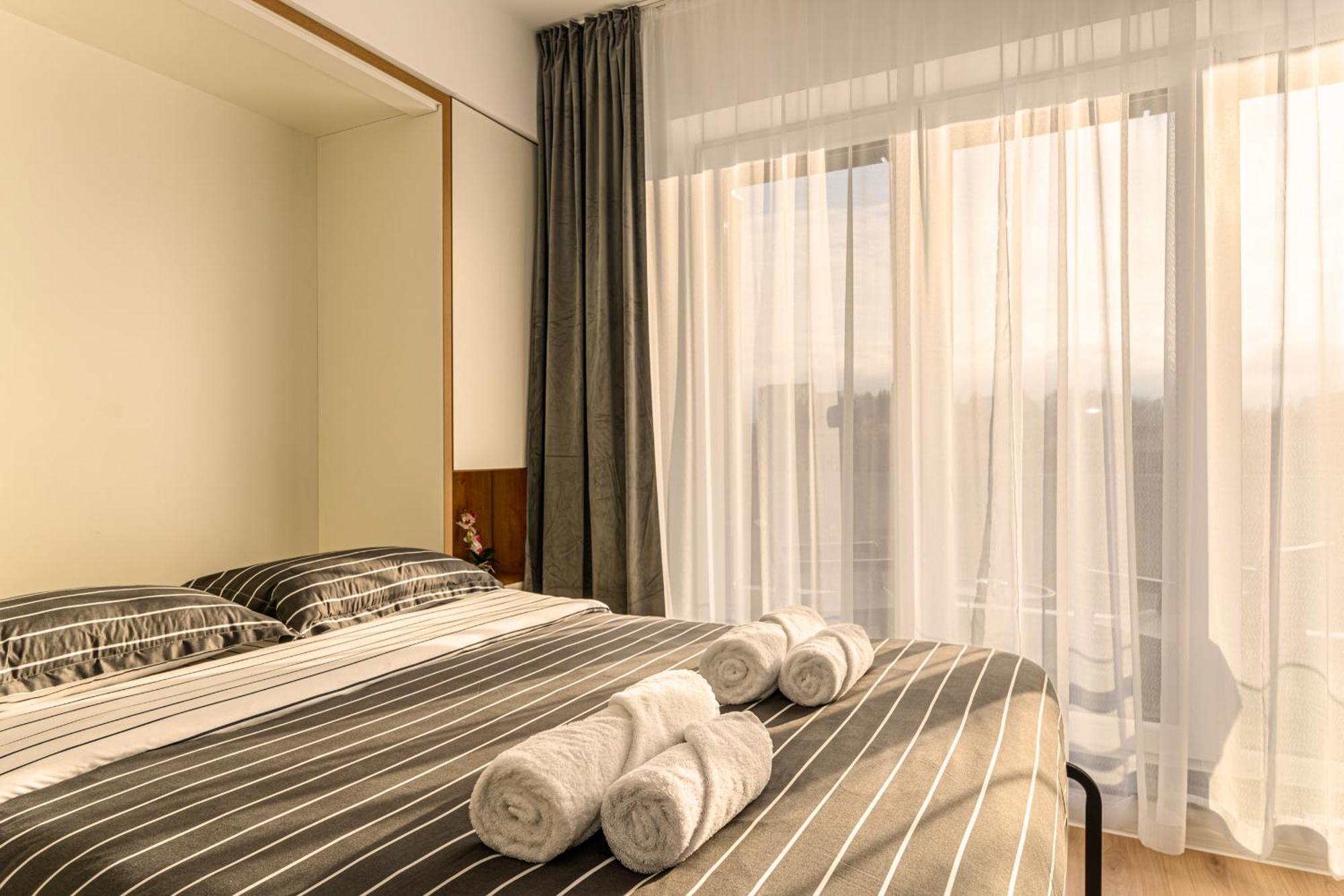 Luxury Landing Apartments Complex Qualis Brașov Exterior foto